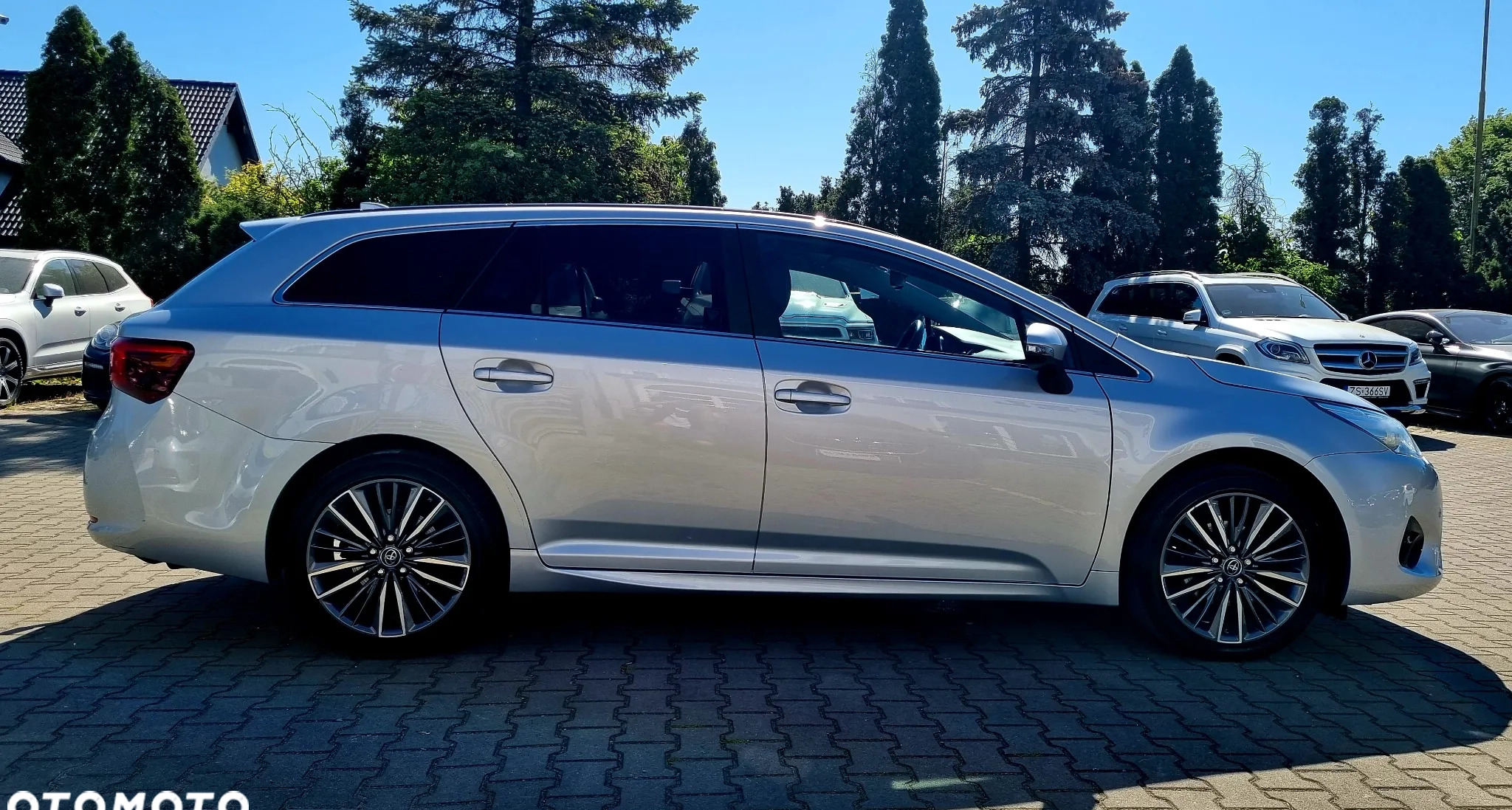 Toyota Avensis cena 65900 przebieg: 139000, rok produkcji 2018 z Legionowo małe 277